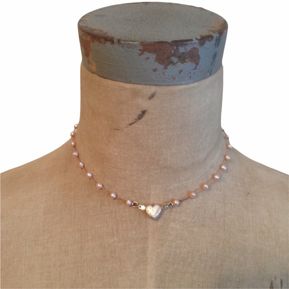 Vintage Jewelry - VINTAGE Freshwater Pink Pearls on Silk Spring Matte Heart Clasp Necklace NWT